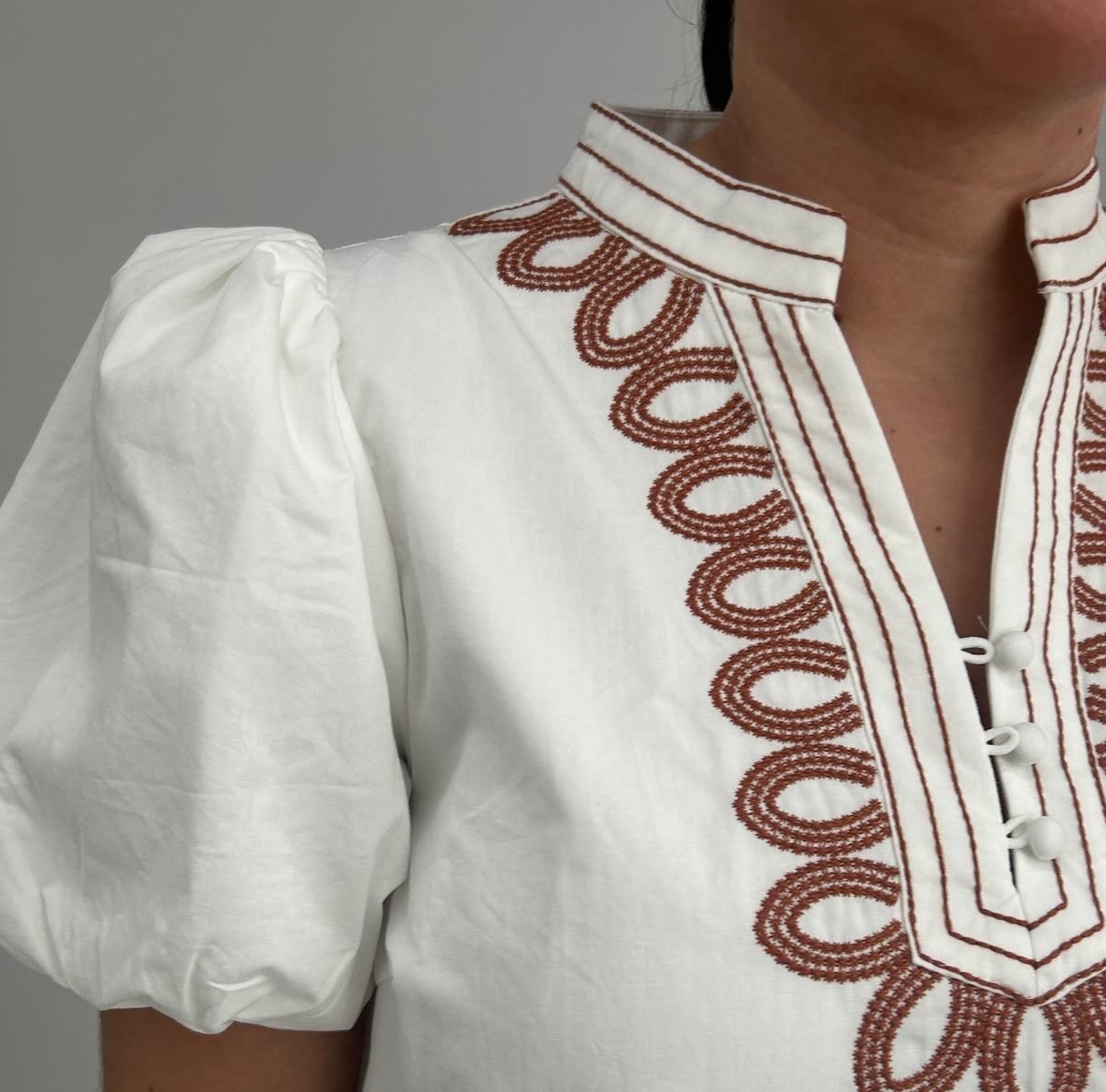 Jemma Embroidery Off White Top – view 4