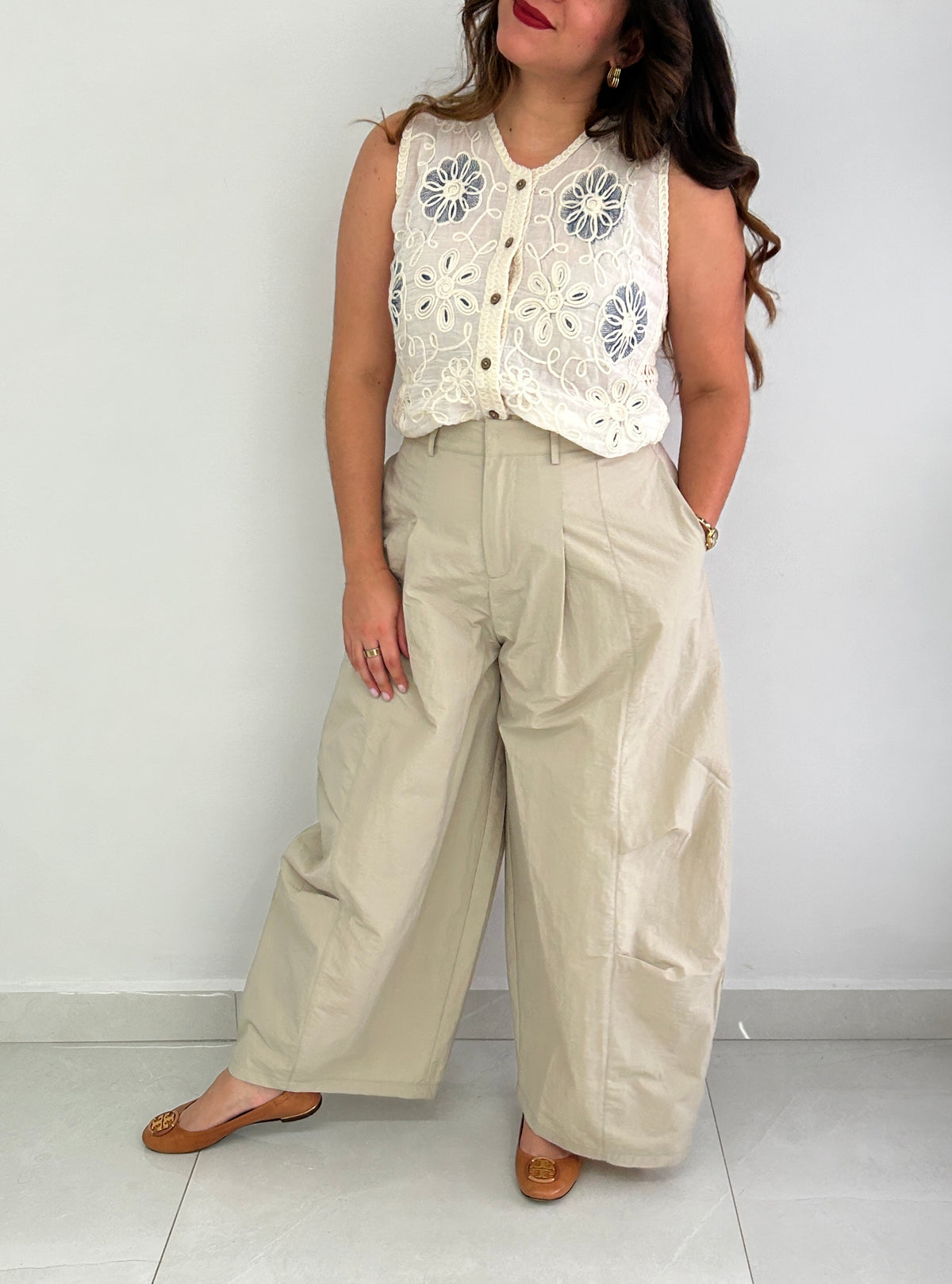 Lucille Embroidery Top ā view 2
