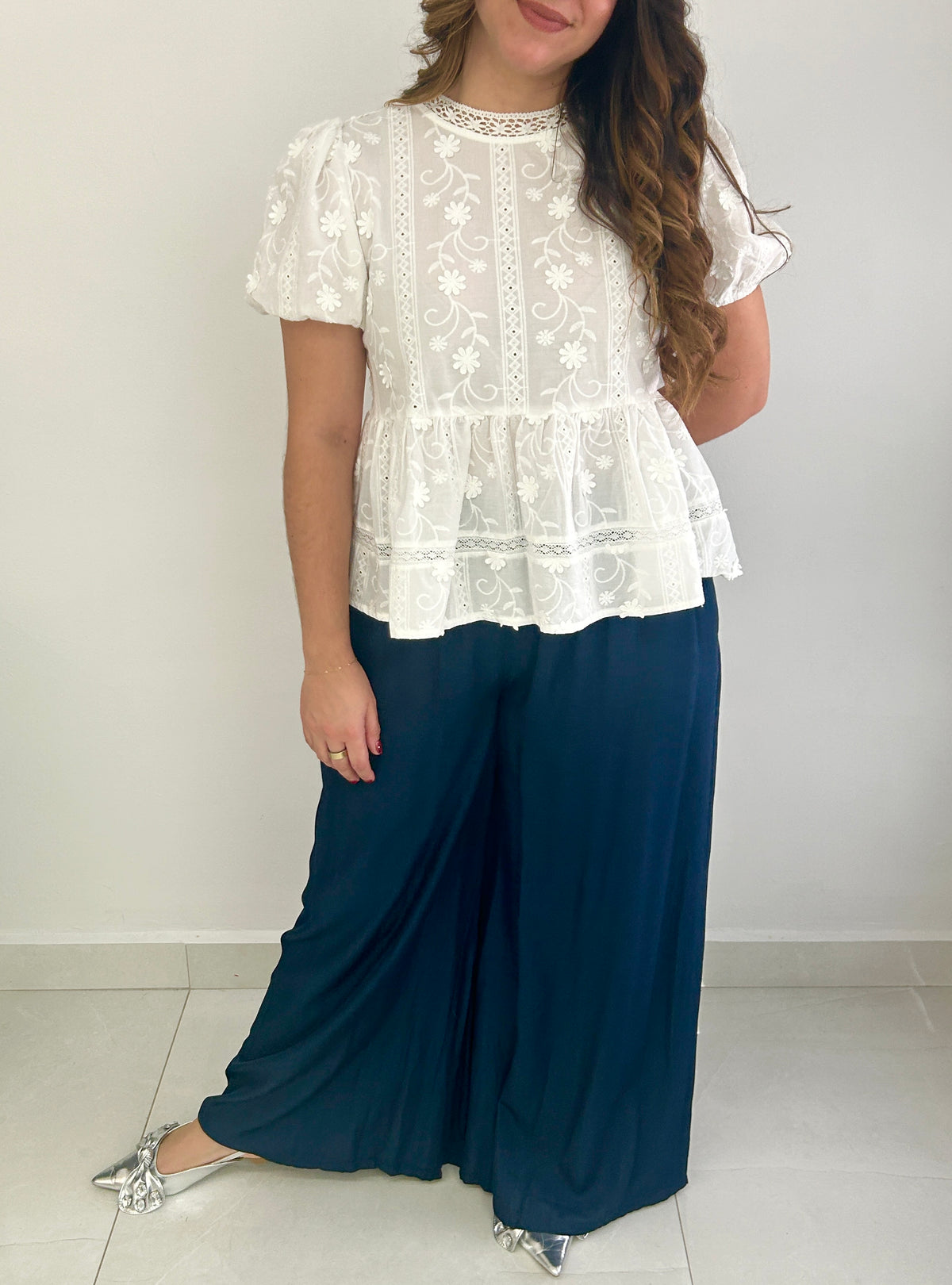 Eliza Floral Embroidery Top - White – view 3