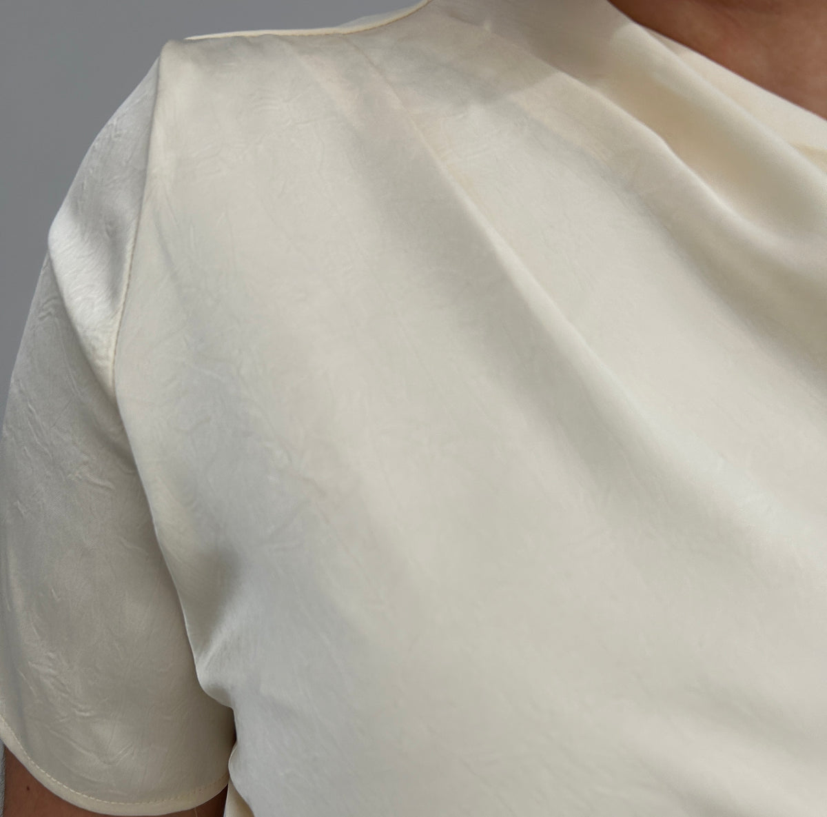 Valerie One shoulder Top - Ivory – view 3