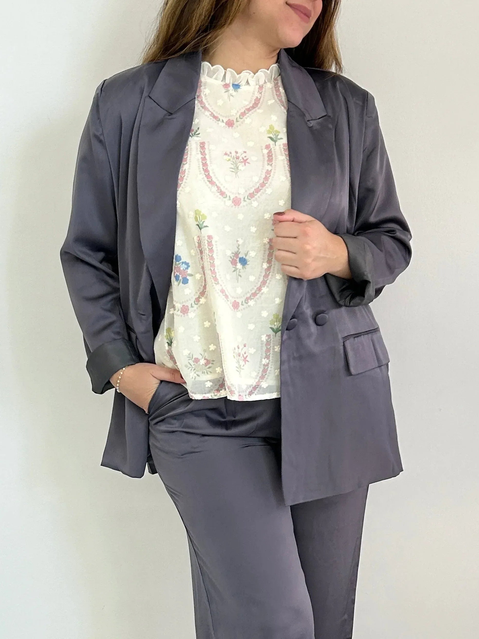 Andy Blazer - Cuevas Closet -