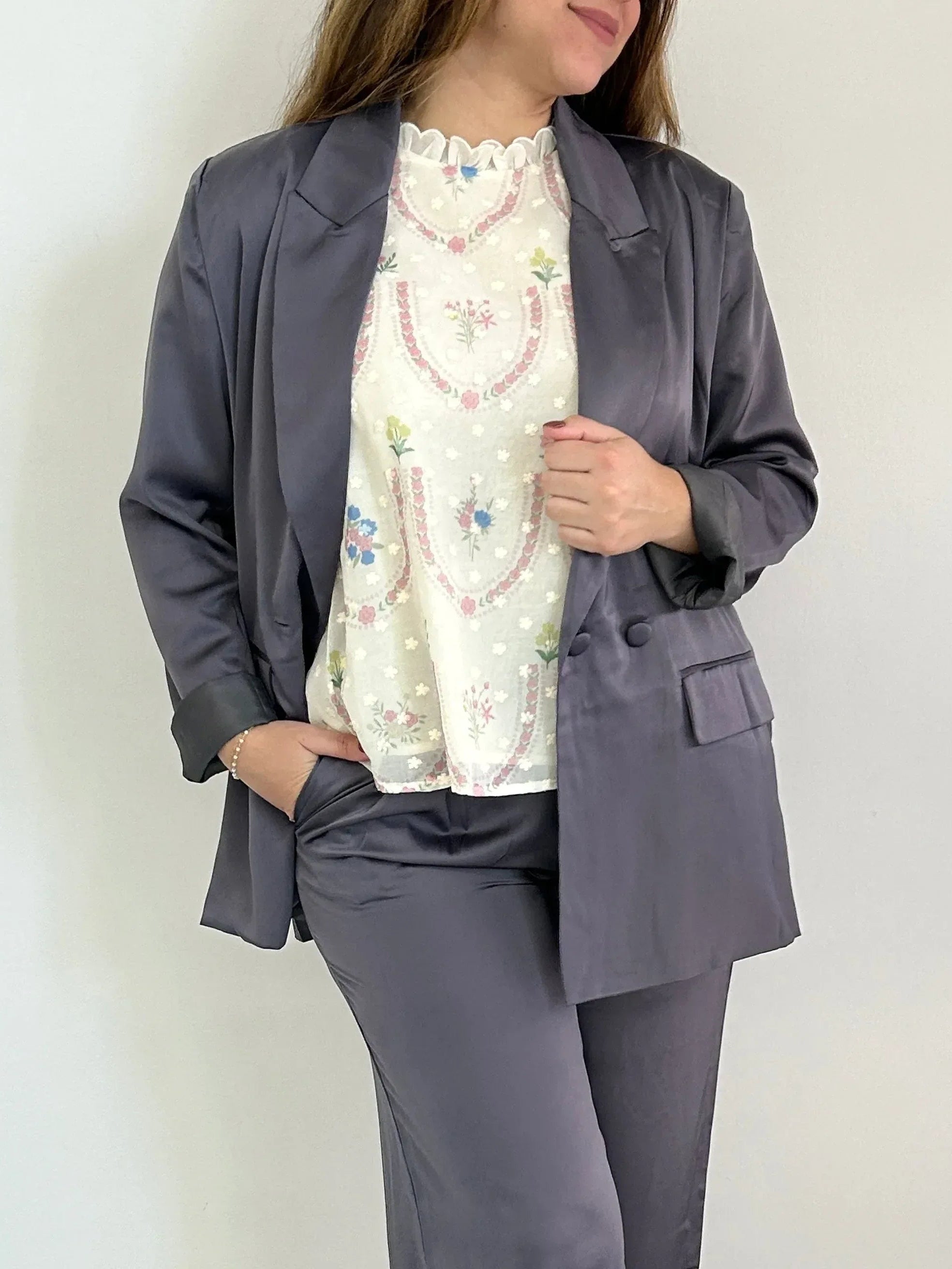 Andy Blazer - Cuevas Closet -