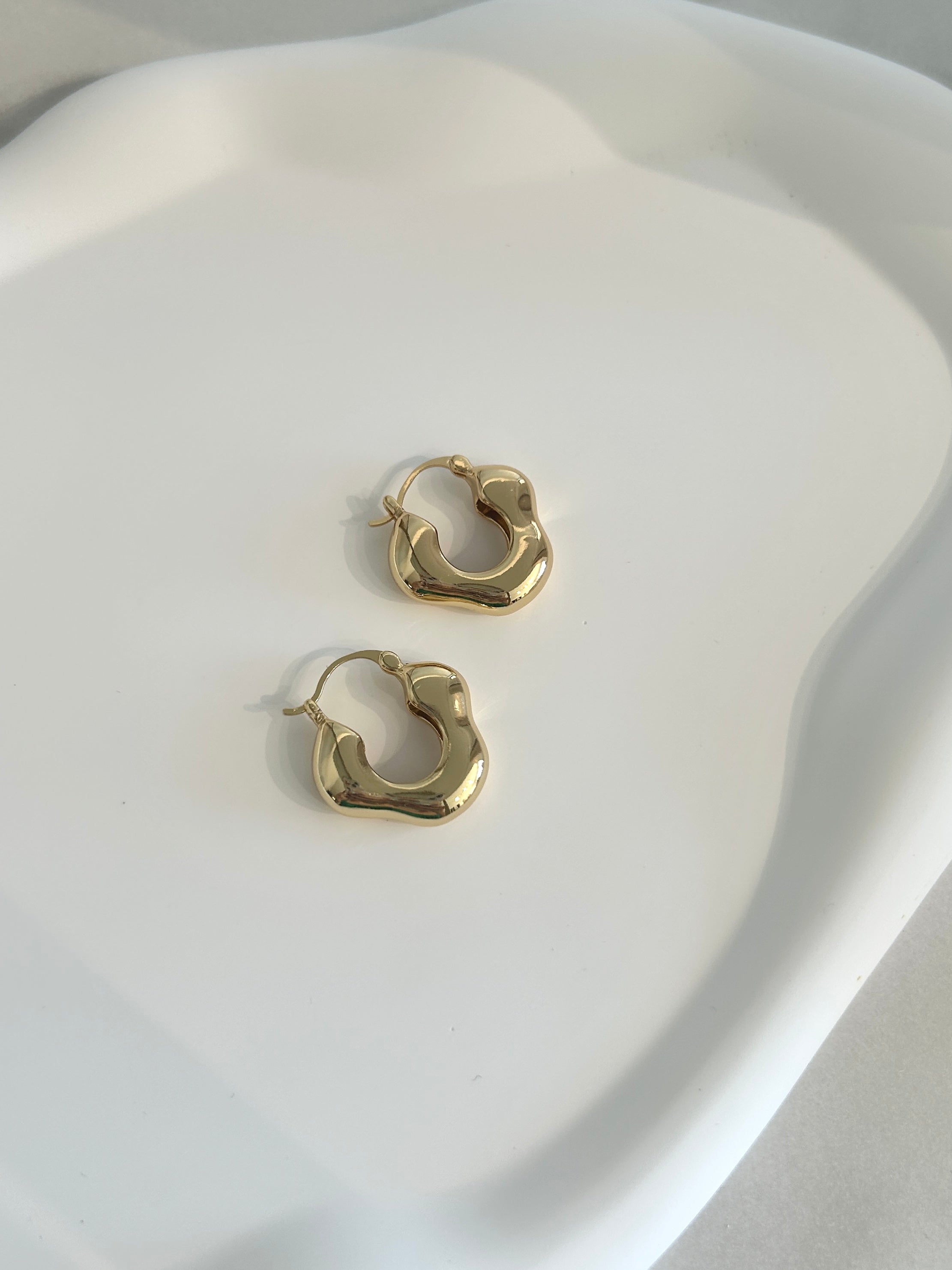 Flora Earrings - Cuevas Closet -