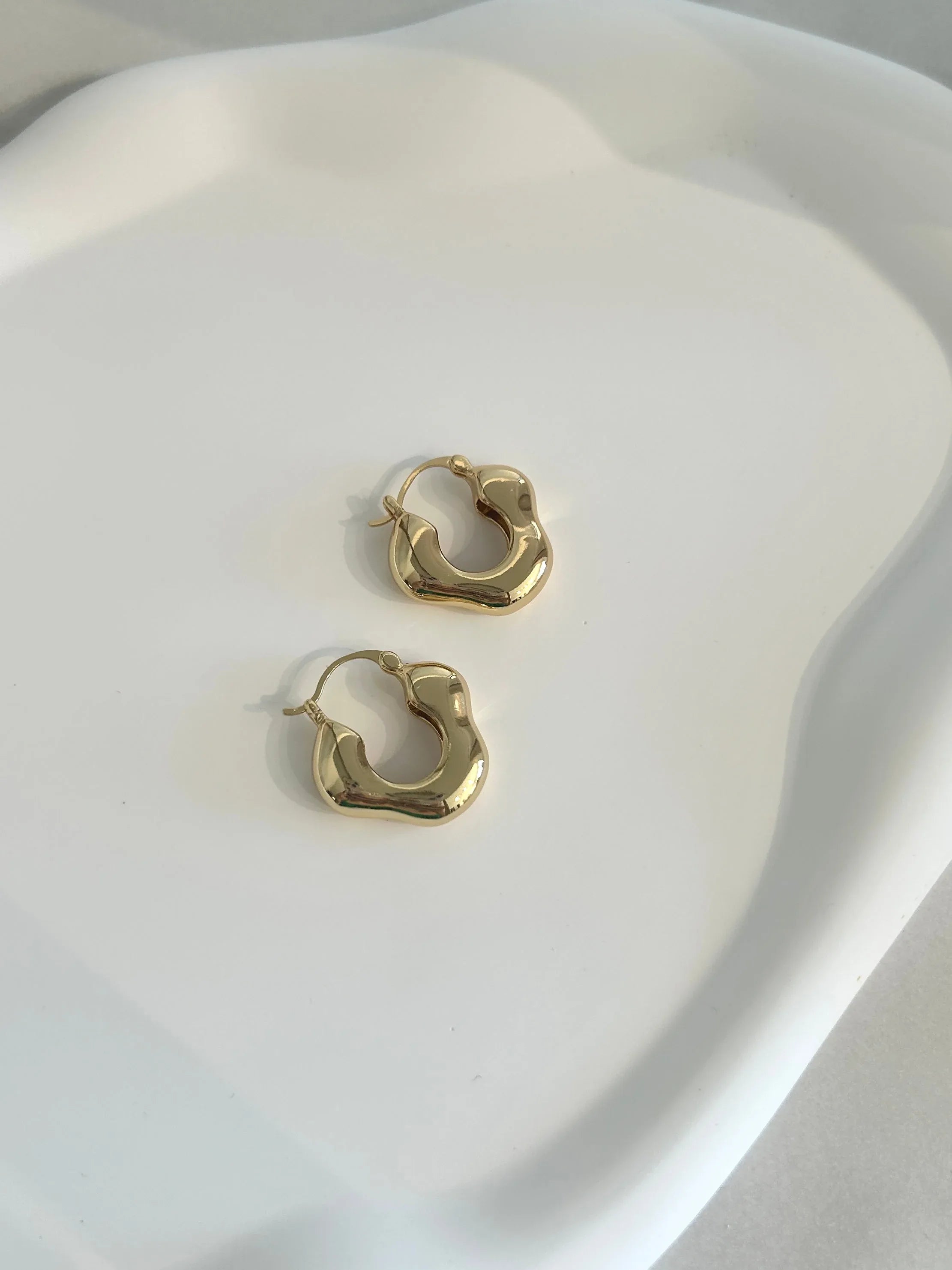 Flora Earrings - Cuevas Closet -