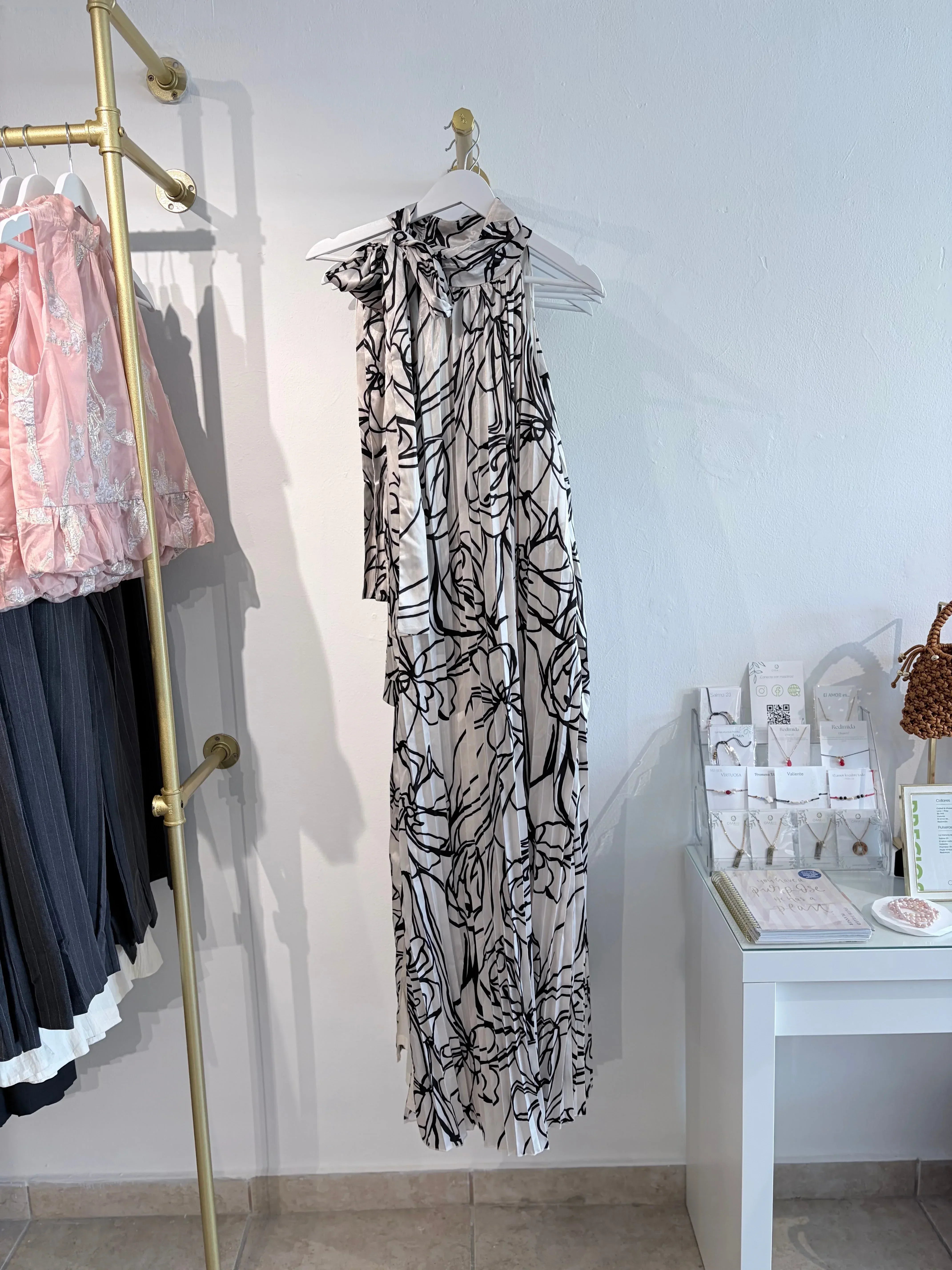 Iris Maxi Dress - Cuevas Closet -