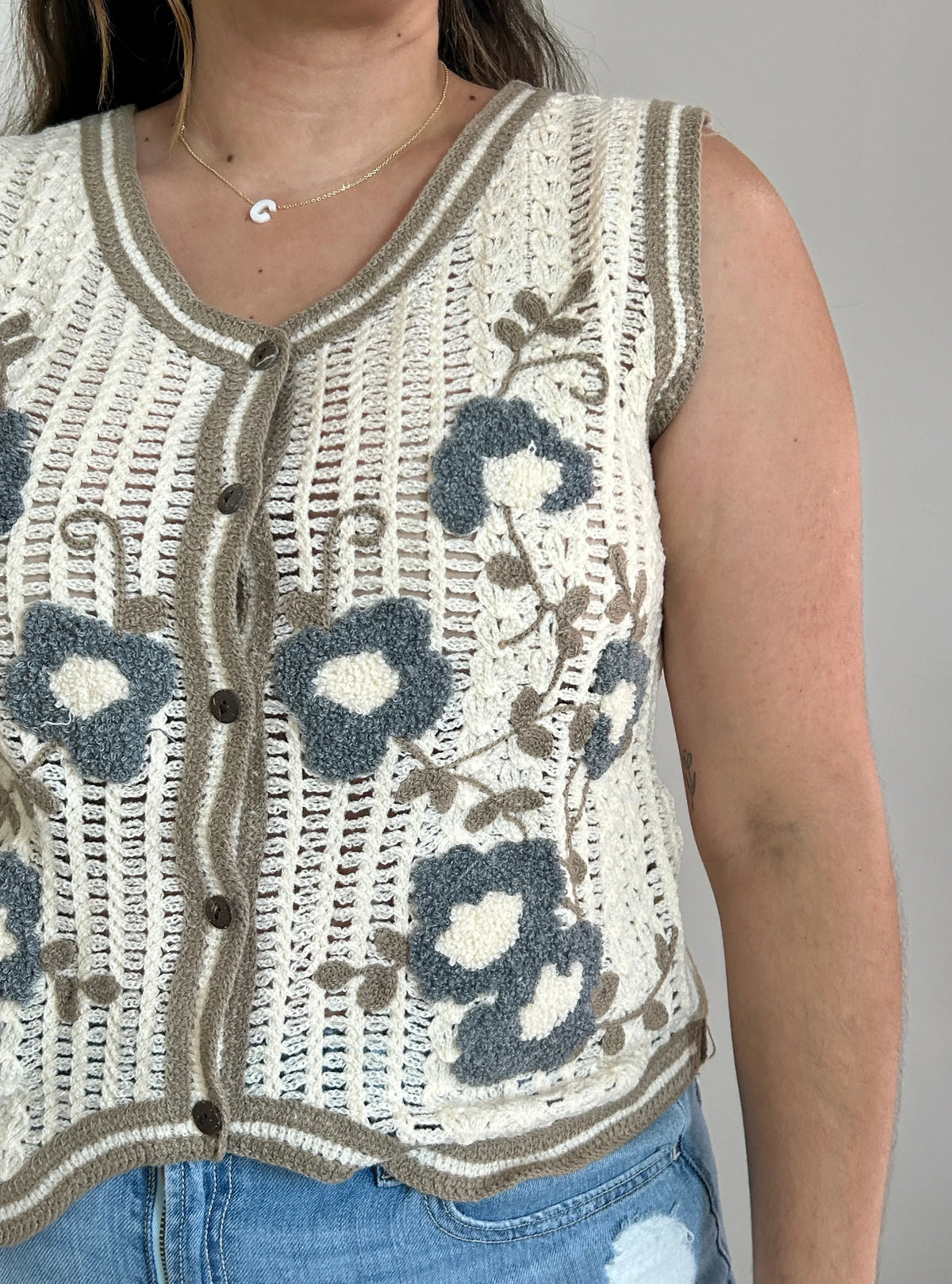 Naomi Vest - Cuevas Closet - Tops