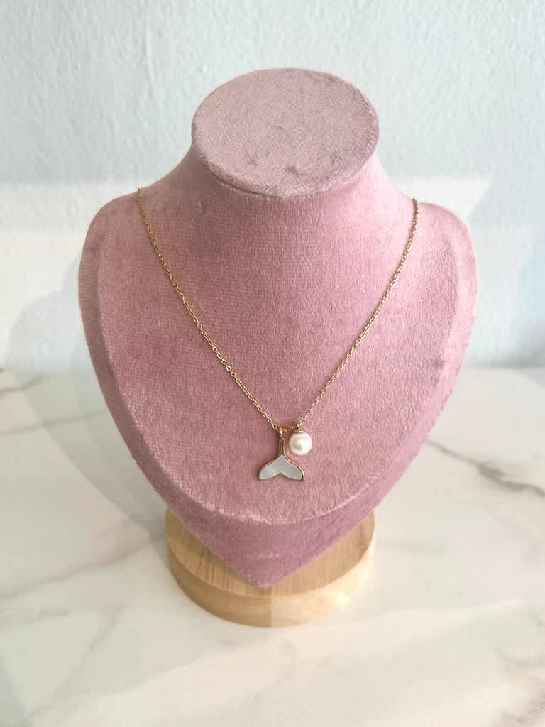 Golden Tail Necklace
