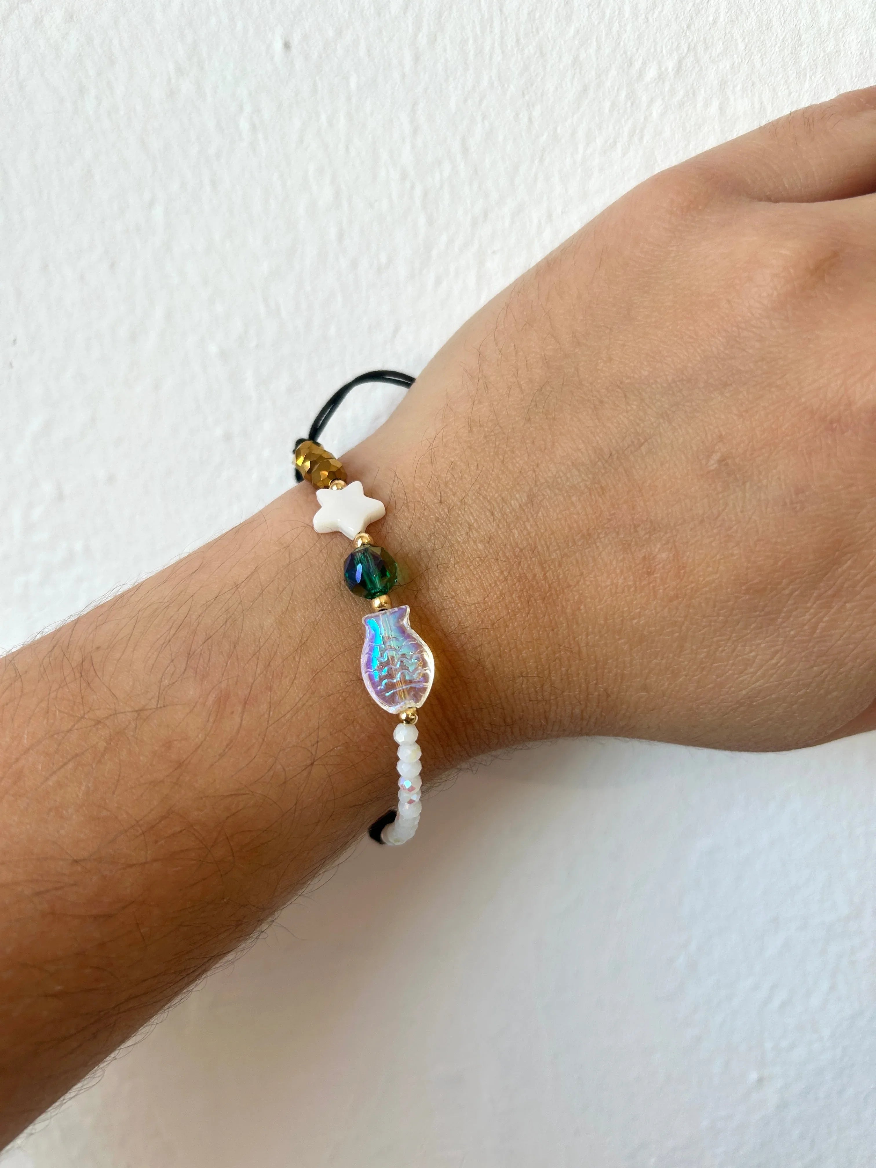 La Historia de Jesus - Cuevas Closet - Jewelry