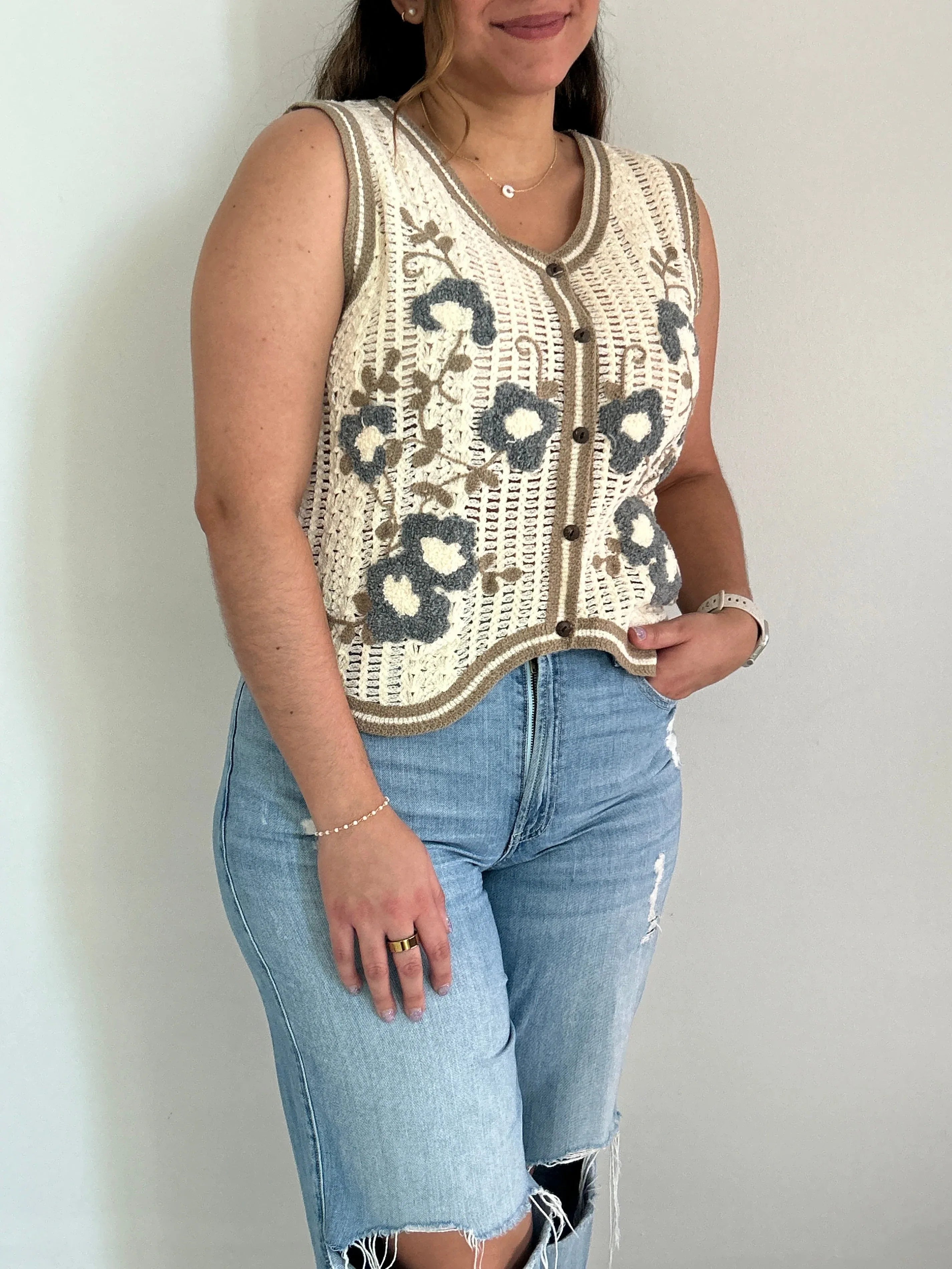 Naomi Vest - Cuevas Closet - Tops
