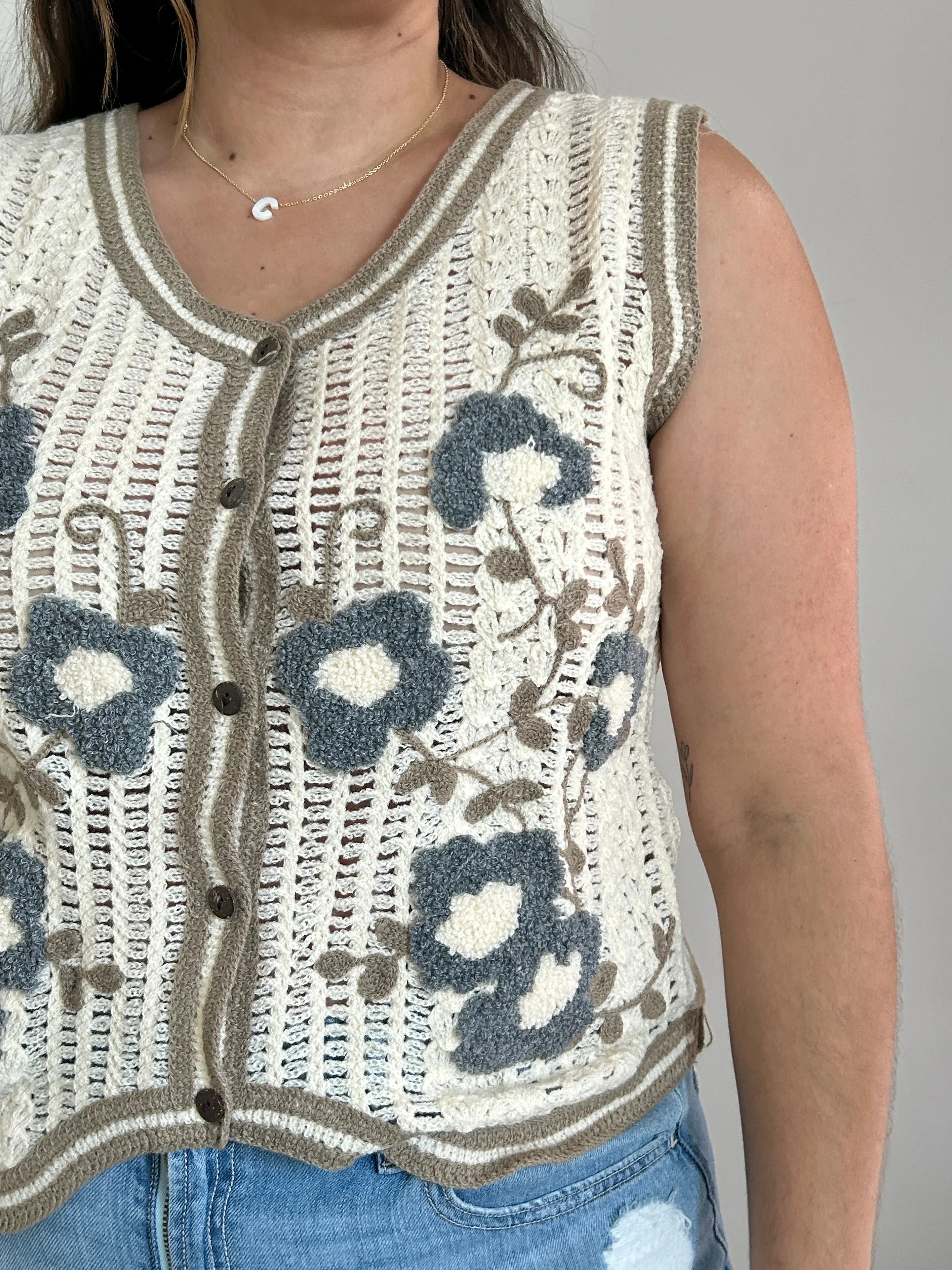 Naomi Vest - Cuevas Closet - Tops